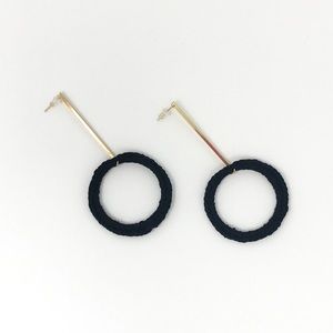 BRAND NEW - BLK HANDCRAFTED CROCHET DROP EARRINGS